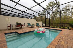 Fabulous Townhouse Near to Disney