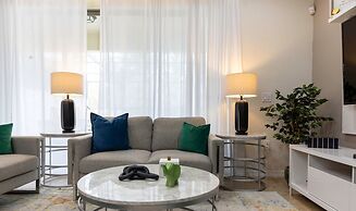 Fabulous Townhouse Near to Disney