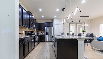 Fabulous Townhouse Near to Disney