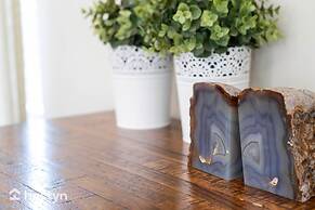 Amazing Beach House Near the Parks