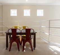 Amazing Beach House Near the Parks