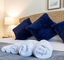 Amazing Beach House Near the Parks