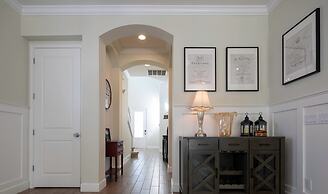 Amazing Beach House Near the Parks