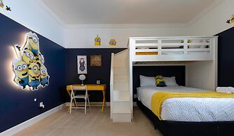 Amazing Beach House Near the Parks