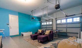 Amazing Beach House Near the Parks