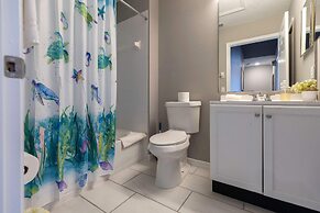 Beautiful Townhome Near Theme Parks