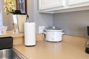 Beautiful Townhome Near Theme Parks