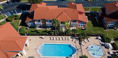 Beautiful Townhome Near Theme Parks