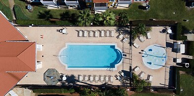 Beautiful Townhome Near Theme Parks