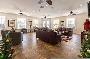 Beautiful Townhome Near Theme Parks