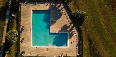 Bright Davenport Family Townhome Near Disney