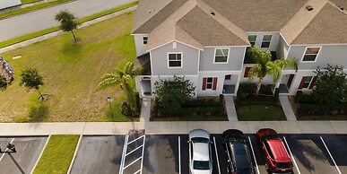 Bright Davenport Family Townhome Near Disney