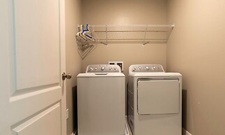 Bright Davenport Family Townhome Near Disney