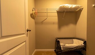 Bright Davenport Family Townhome Near Disney