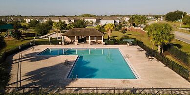 Bright Davenport Family Townhome Near Disney