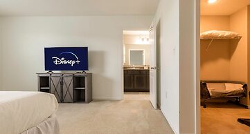 Bright Davenport Family Townhome Near Disney