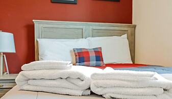 Family Spacious 3BR Townhouse With Pool Access