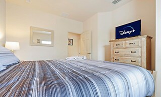 Family Spacious 3BR Townhouse With Pool Access