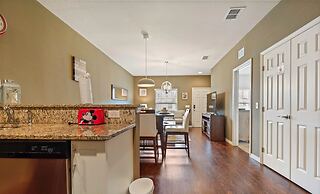 Family Spacious 3BR Townhouse With Pool Access