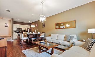 Family Spacious 3BR Townhouse With Pool Access