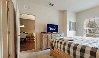 Family Spacious 3BR Townhouse With Pool Access