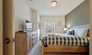 Family Spacious 3BR Townhouse With Pool Access