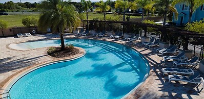 Family Spacious 3BR Townhouse With Pool Access