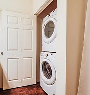 Family Spacious 3BR Townhouse With Pool Access