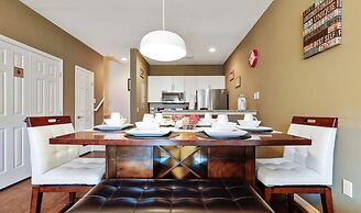 Family Spacious 3BR Townhouse With Pool Access