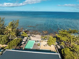 Beach and Mountain by Horizon Holidays