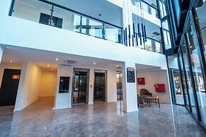 Mérit Parque Leloir by Amérian