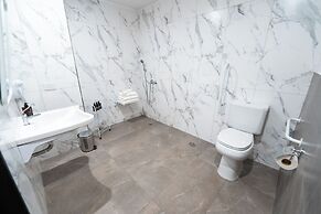 Mérit Parque Leloir by Amérian