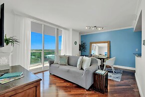 Fabulous 2-Bedroom in the Heart of Grove