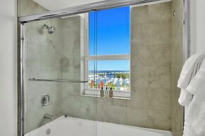 Fabulous 2-Bedroom in the Heart of Grove