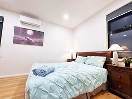 Rosie Townhouse - Modern and Comfortable Home