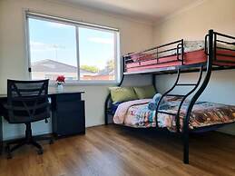 Rosie House - Spacious Comfortable Home