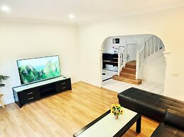 Rosie House - Spacious Comfortable Home