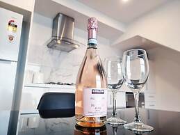 Rosie Townhouse at Gordon - Prime Location