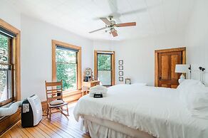 Bridgewalk Estate a Wanderlust Abodes Property