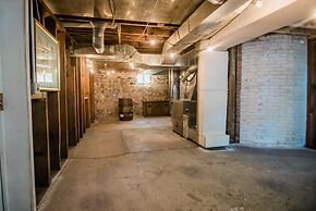 Bridgewalk Estate a Wanderlust Abodes Property