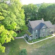 Bridgewalk Estate a Wanderlust Abodes Property