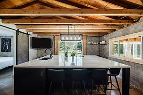 The Cottage a Wanderlust Abodes Property