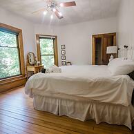 Amelia Room BW Boutique Hotel