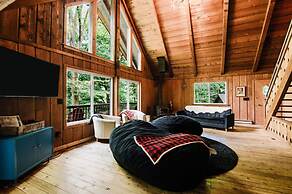 Northern Nights Chalet by Wanderlust Abodes