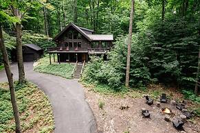 Northern Nights Chalet by Wanderlust Abodes