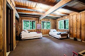 Northern Nights Chalet by Wanderlust Abodes