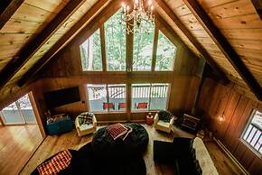 Northern Nights Chalet by Wanderlust Abodes