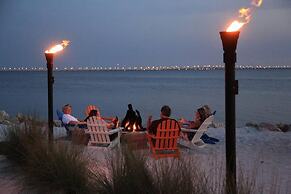Sunset on the Bay Designer Condo Private Balcony