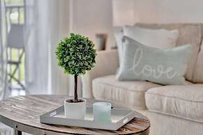 Sunset on the Bay Designer Condo Private Balcony