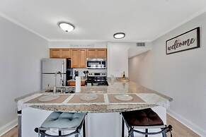 Sunset on the Bay Designer Condo Private Balcony